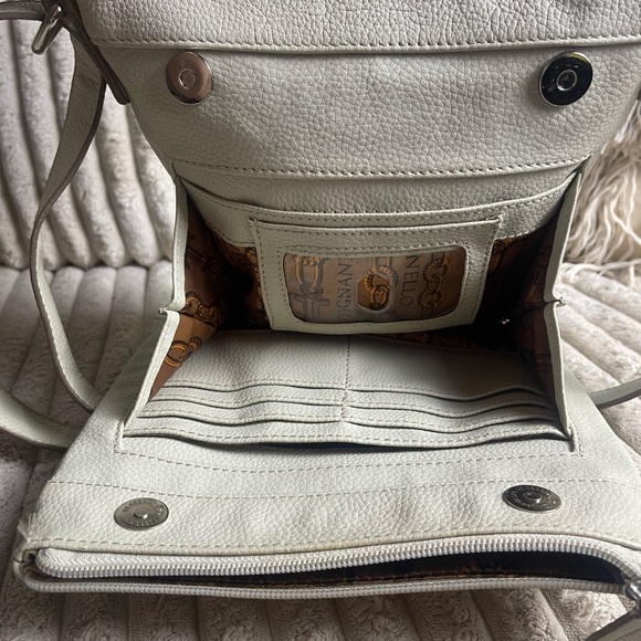 Tignanello White Leather Bag with Silver Lock​ - Picture 7 of 11